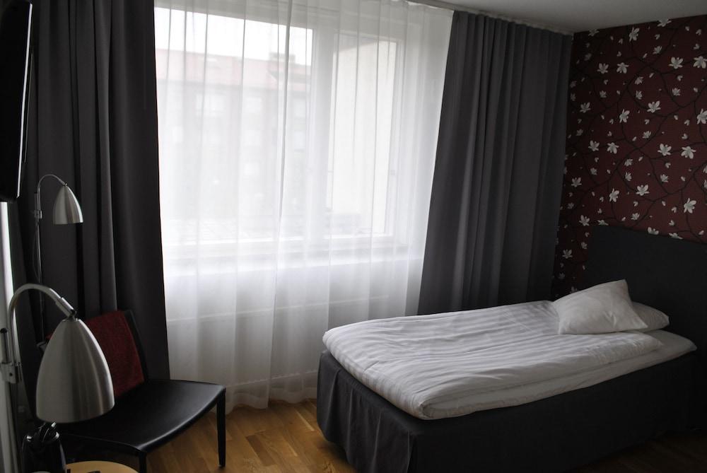 City Central Hotel Orebro By First Hotels Esterno foto